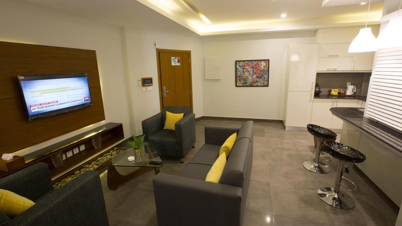 Space Luxury Rental Suites ラーワルピンディー エクステリア 写真