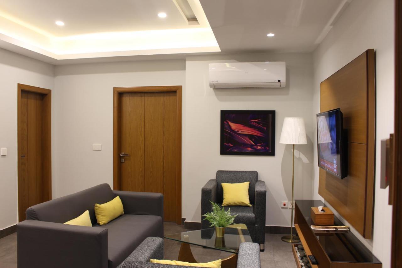 Space Luxury Rental Suites ラーワルピンディー エクステリア 写真