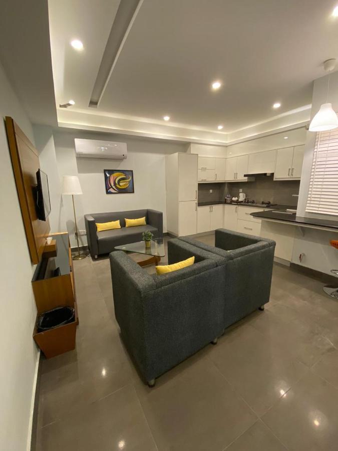 Space Luxury Rental Suites ラーワルピンディー エクステリア 写真